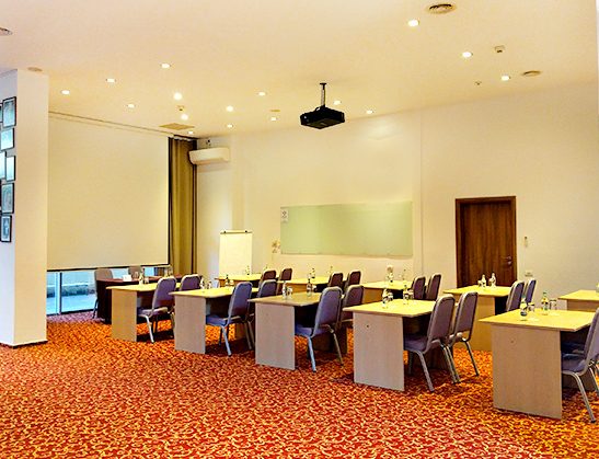 Sala-Safir-09